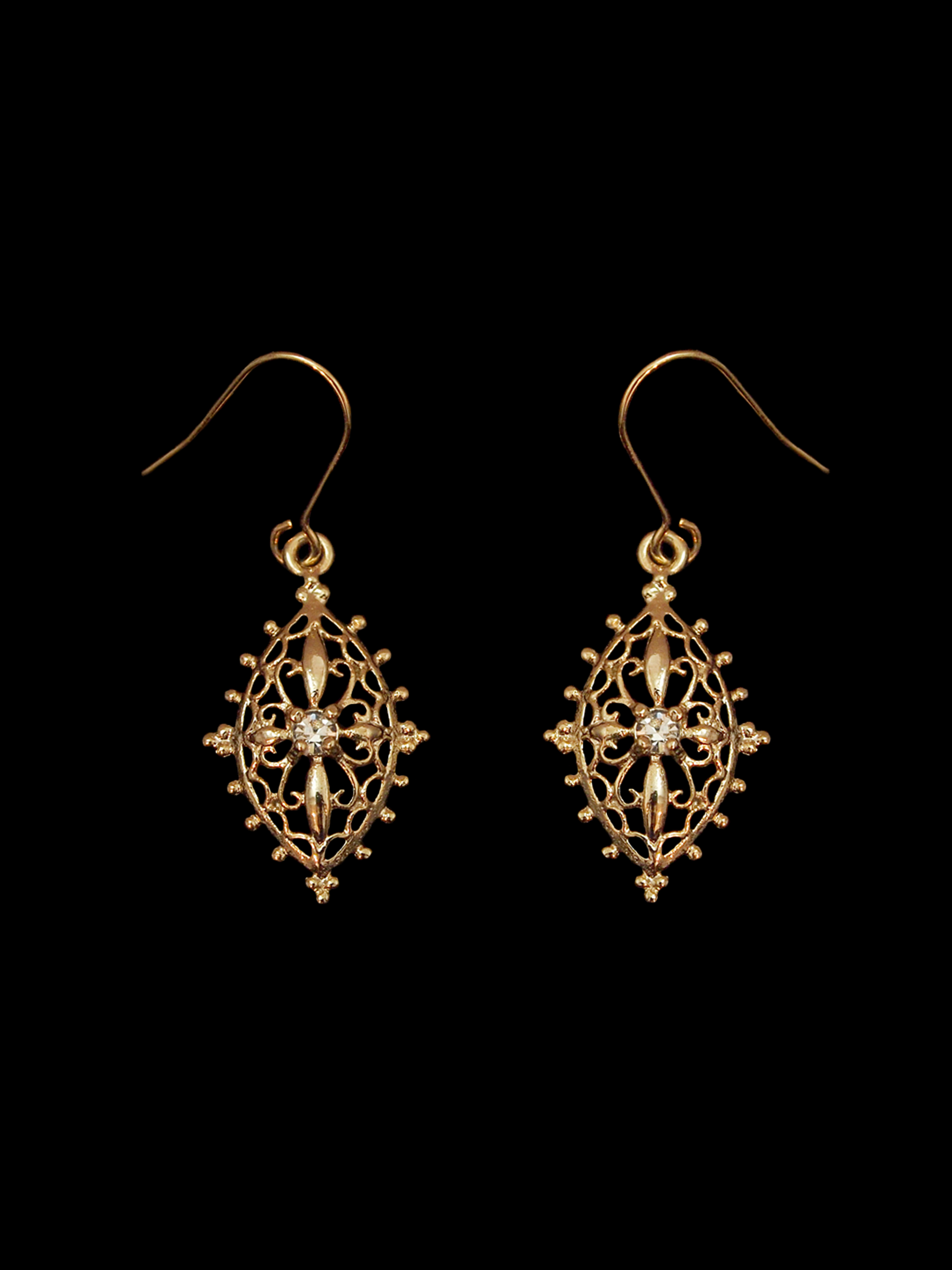 【オシャレ】MEJURI メジュリ Triple Marquise Diamond ピアス オシャレ】MEJURI メジュリ Triple Marquise Diamond ピアス