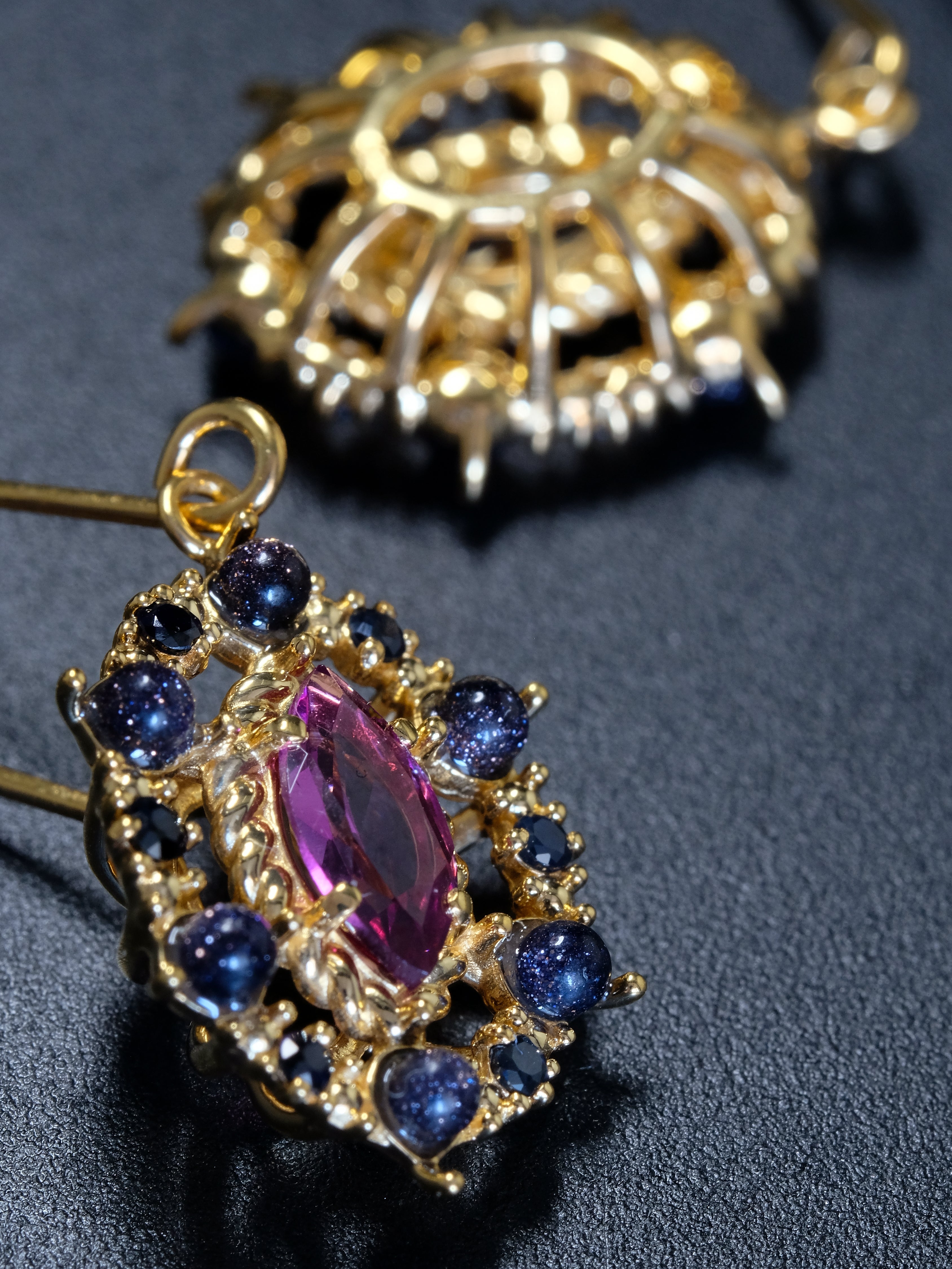 No.29 Pendant Top